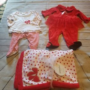 NWT 4PC XMAS GIRS SET